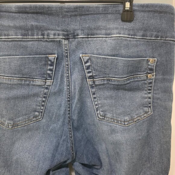 Rock & Republic Pull-On Cropped Jeans | Size 16 | Stretch Denim Blue Jeggings - Picture 12 of 15
